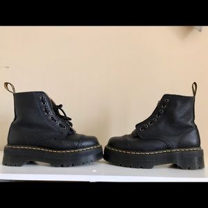 Dr. Marten’s SINCLAIR